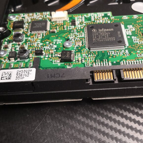 80GB Hitachi Deskstar 7200RPM 3.5" SATAIII HDD Hard Drive. TESTED. WORKS! - Picture 4 of 6